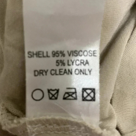 Women’s Judith March V-Neck Short Sleeve Raised On Hank Shirt Size Small EUC - Picture 7 of 7